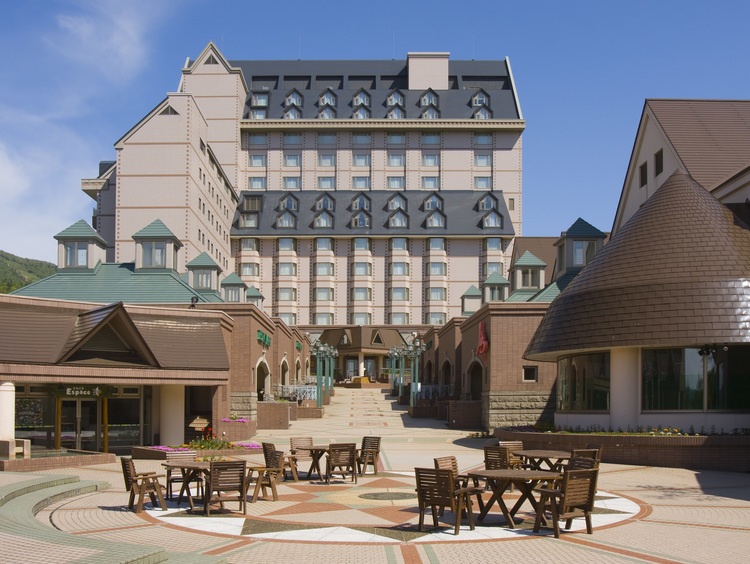 Kiroro Town "Carillon Plaza"